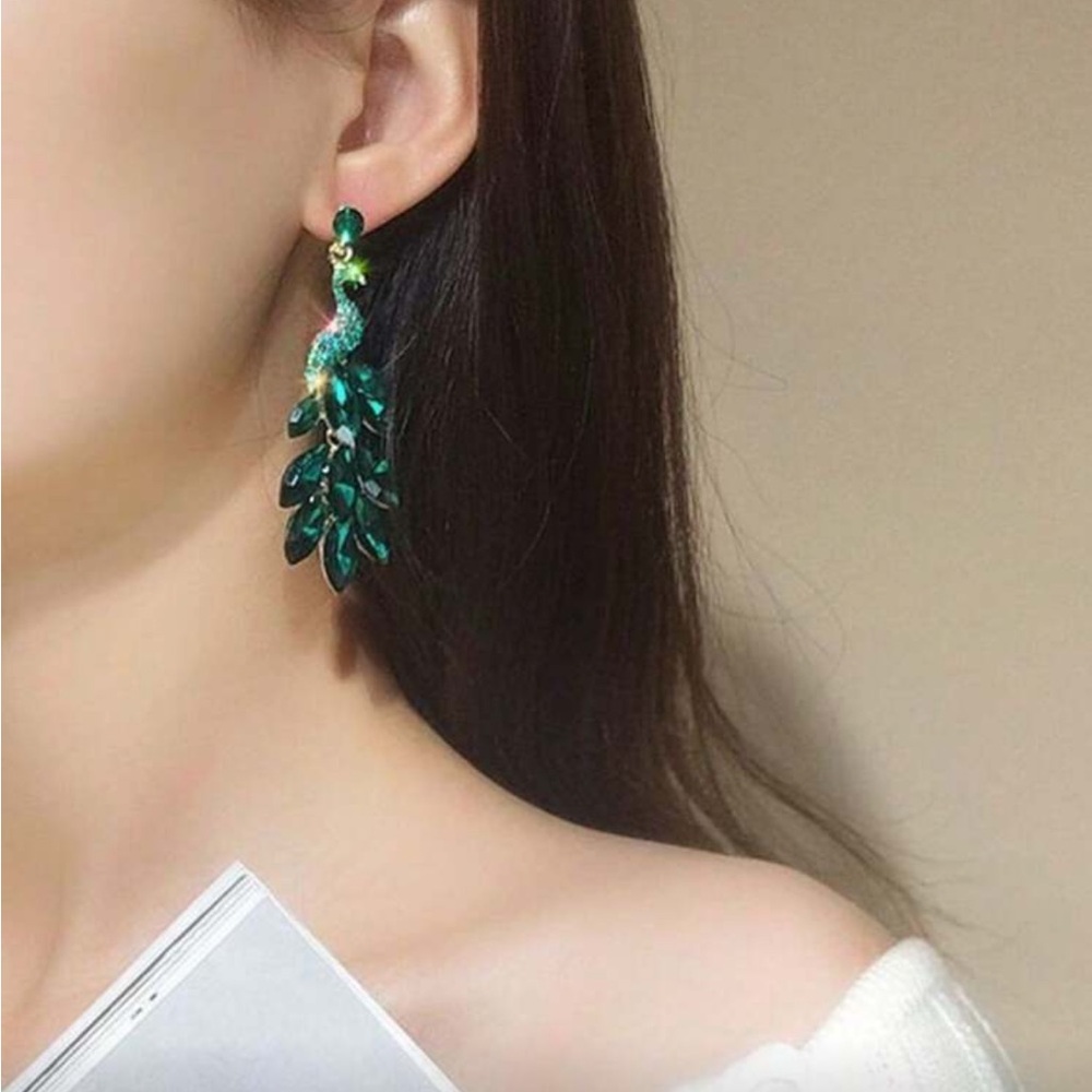 Elegant Green Peacock Earrings nwt - Picture 6 of 8